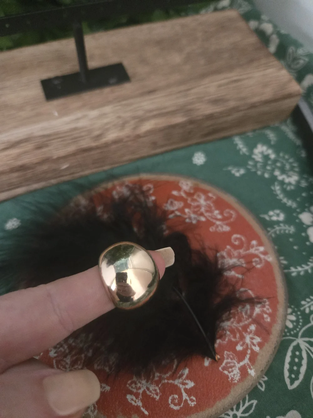 4/$15 Vintage Gold Tone Dome Statement Ring Size 7 Classic Retro